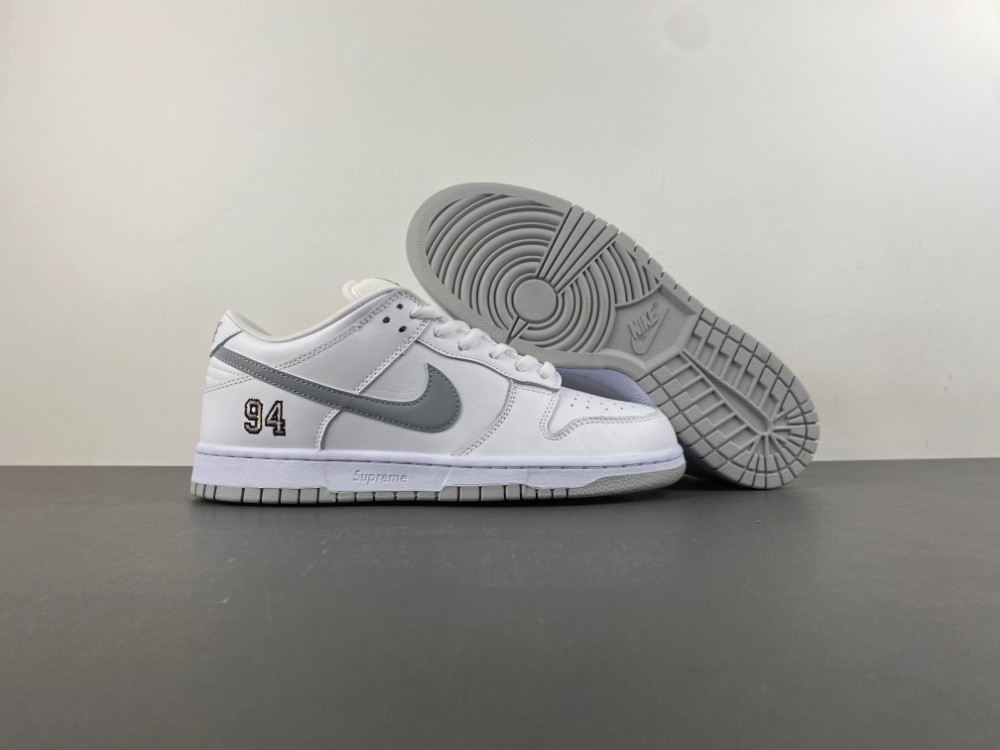 Nike x Supreme SB Dunk Low '94 White Metallic Silver HQ8487-100