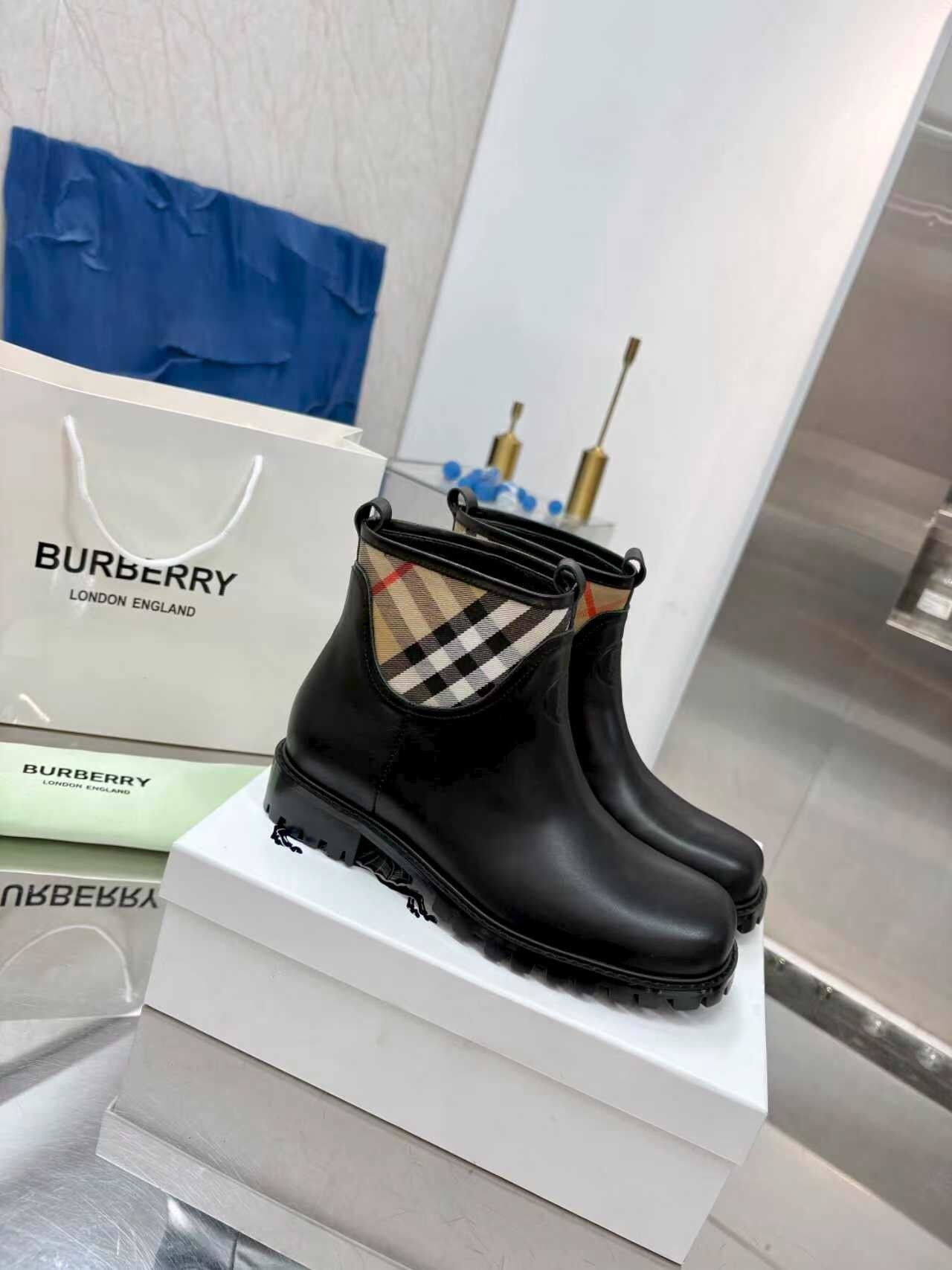 Burberry Sneaker