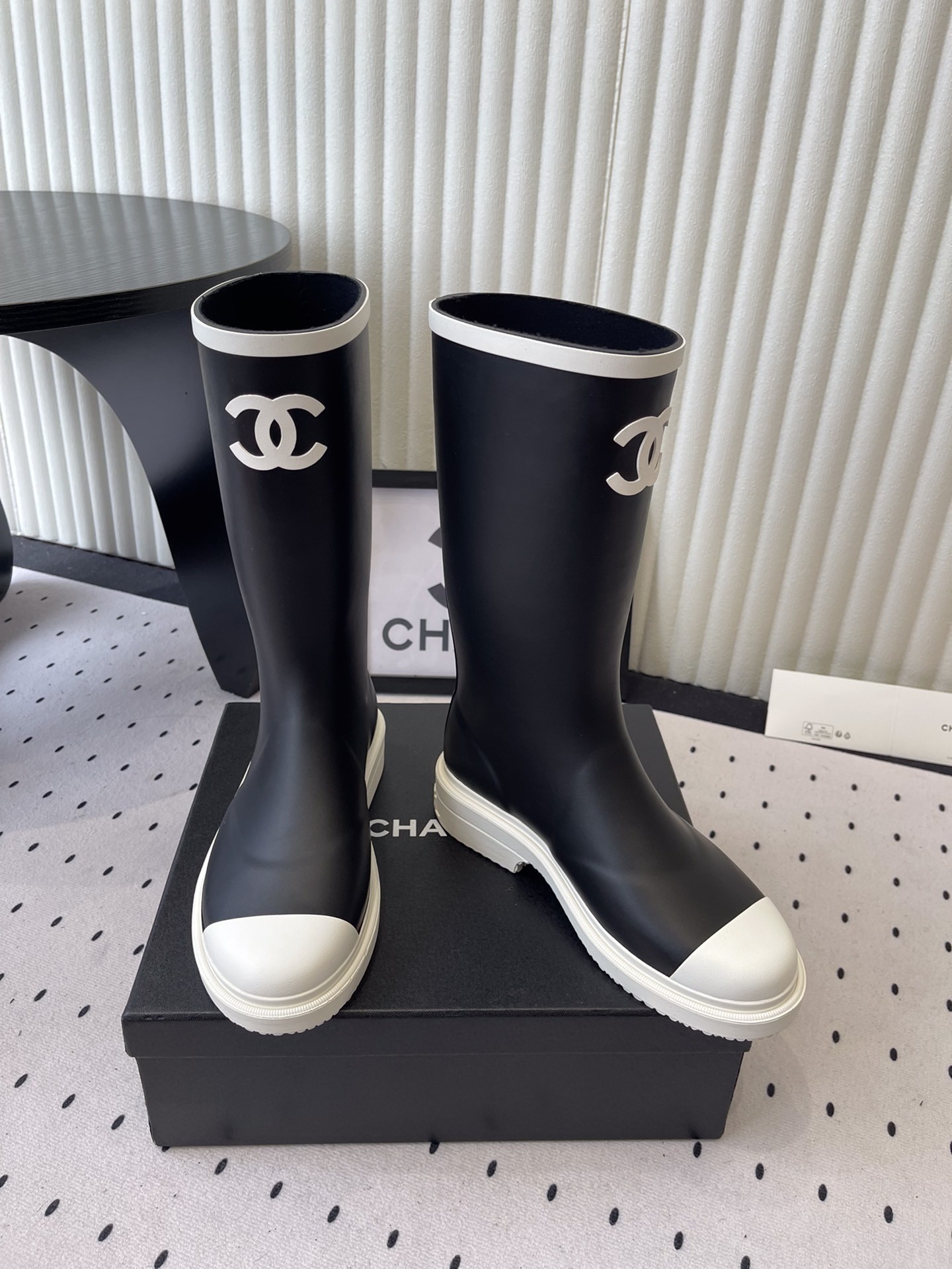 Chanel Sneaker
