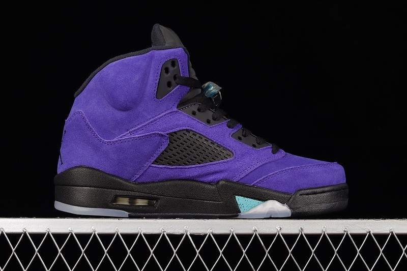 AIR JORDAN 5 RETRO "ALTERNATE GRAPE" 136027-500