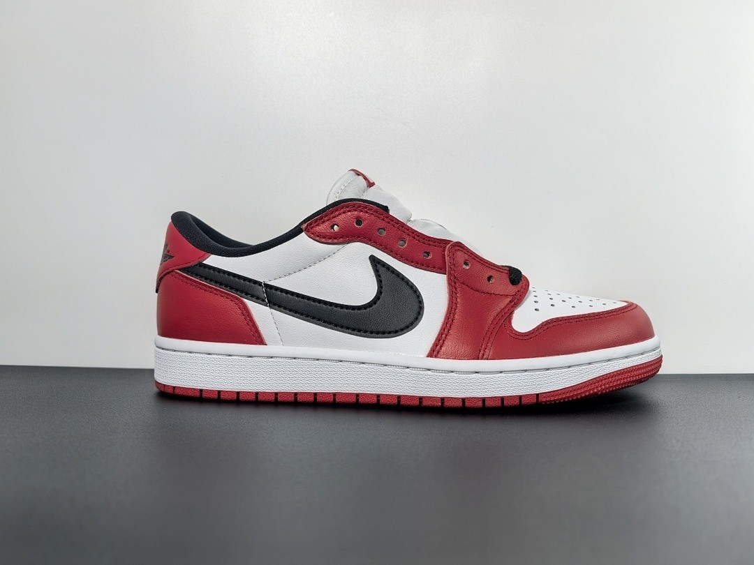 Air Jordan 1 Low OG “Chicago” HQ6998-600