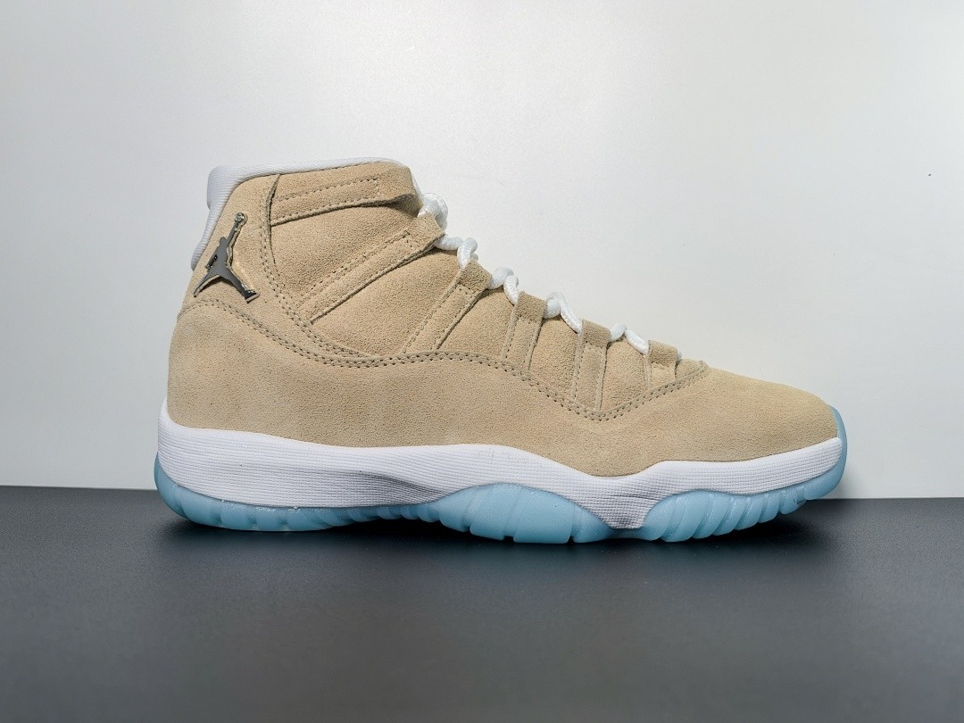 Air Jordan 11 "Football Blue" IO8960-707