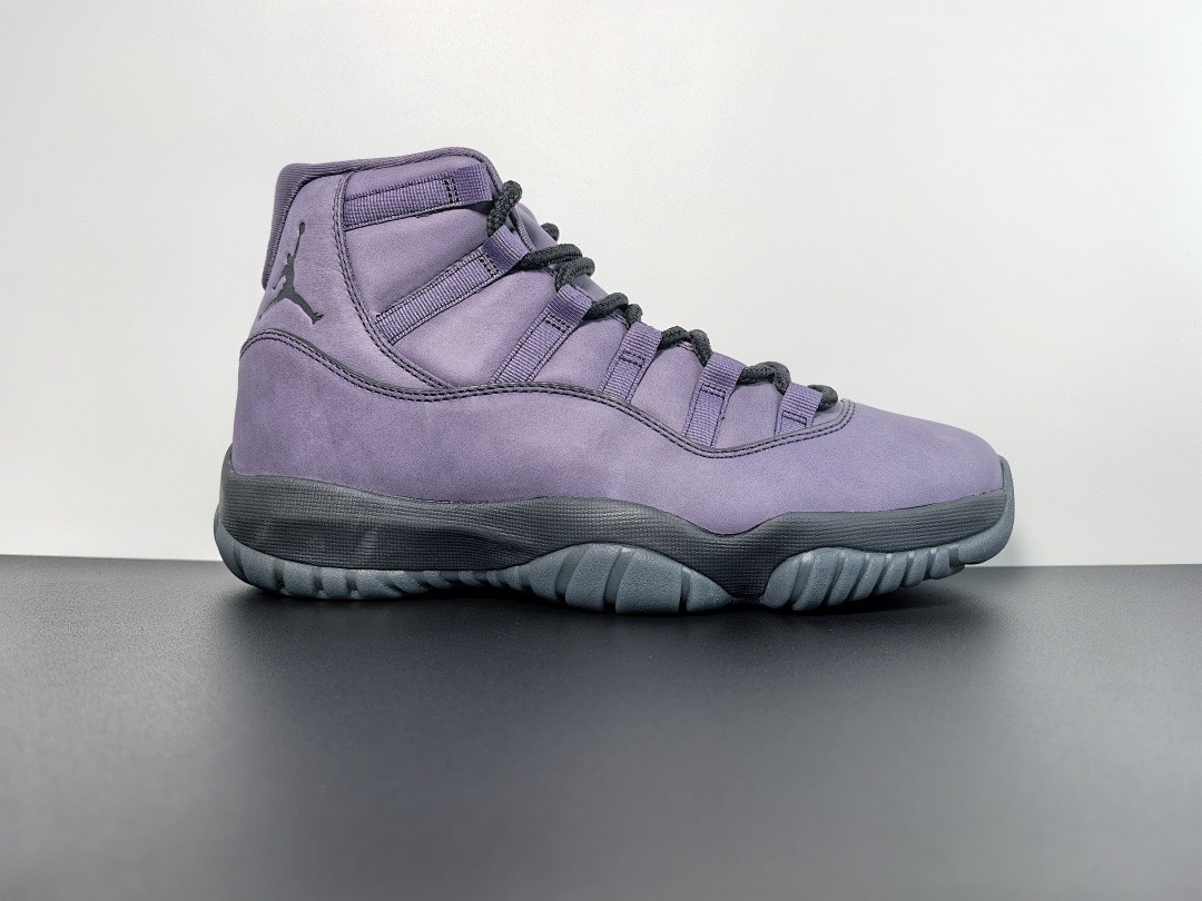 Air Jordan 11 'Mojave' IO8961-553