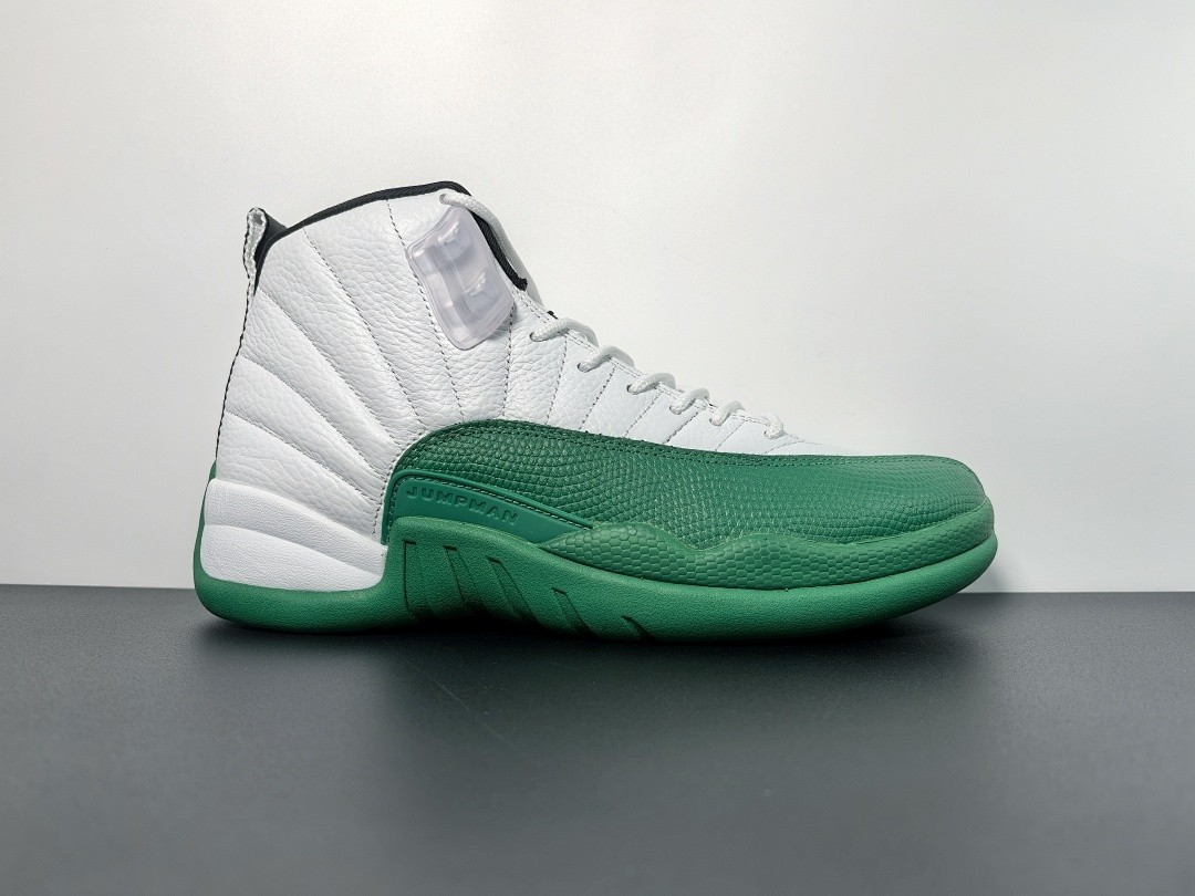 Air Jordan 12 "Bucks" CT8013-103