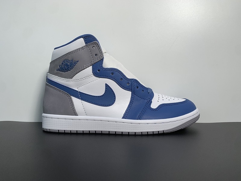 Air Jordan 1 High OG “True Blue” DZ5485-410