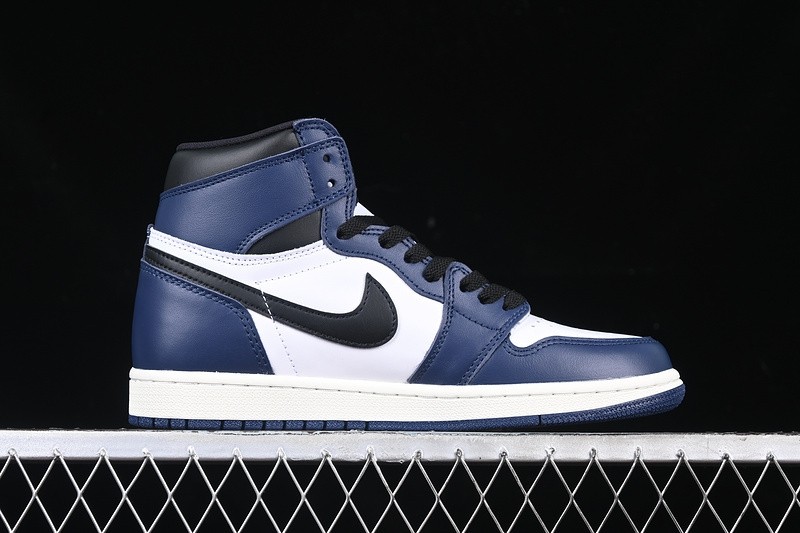 Air Jordan 1 High OG 'Midnight Navy' DZ5485-401