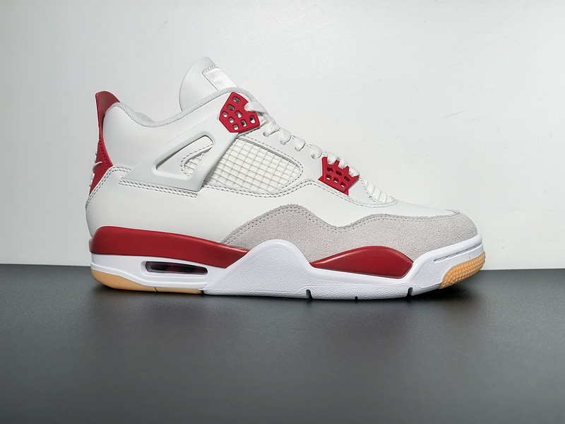 Nike SB x Air Jordan 4 Retro SP 'Varsity Red' Friends & Family DR5415-106