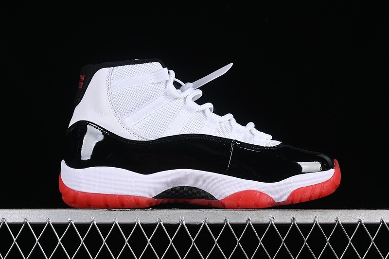Air Jordan 11 Retro “Concord Bred” CT8012-106