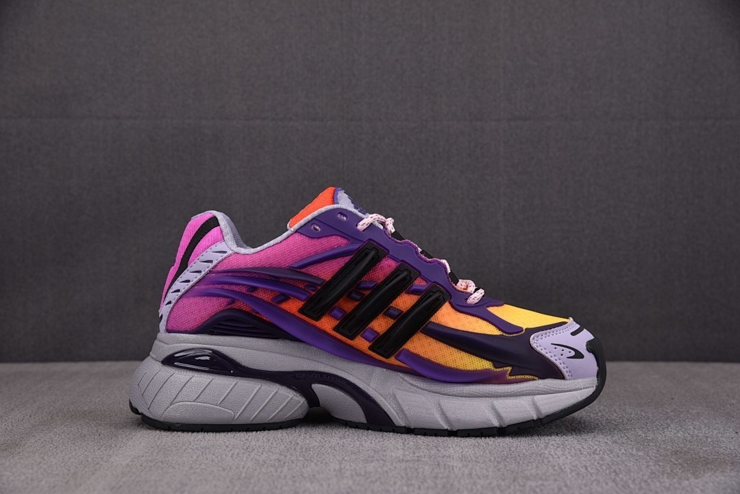 Pharrell x adidas Adistar Jellyfish