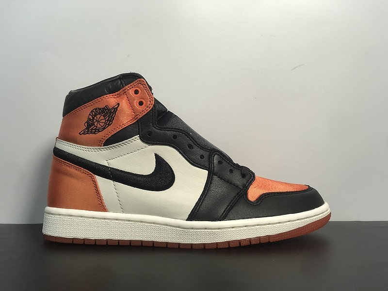 AIR JORDAN 1 RETRO HIGH SATIN SHATTERED BACKBOARD AV3725-010