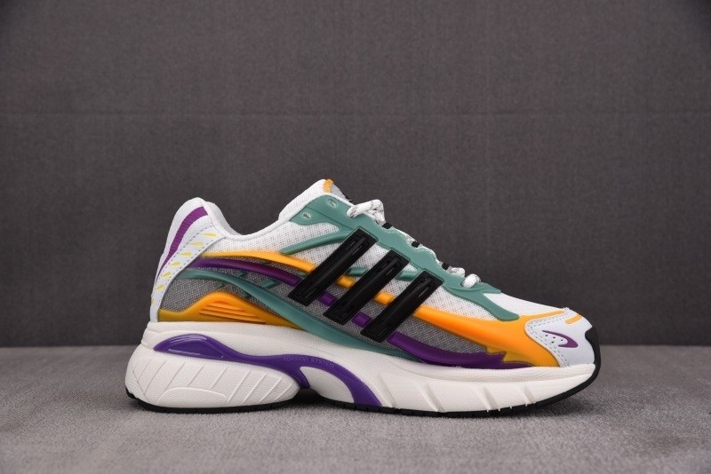 Pharrell x adidas Adistar Jellyfish