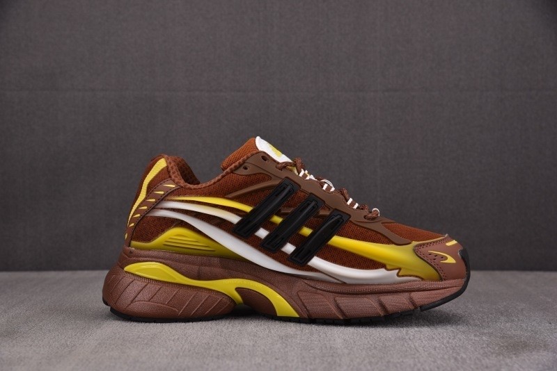 Pharrell x adidas Adistar Jellyfish