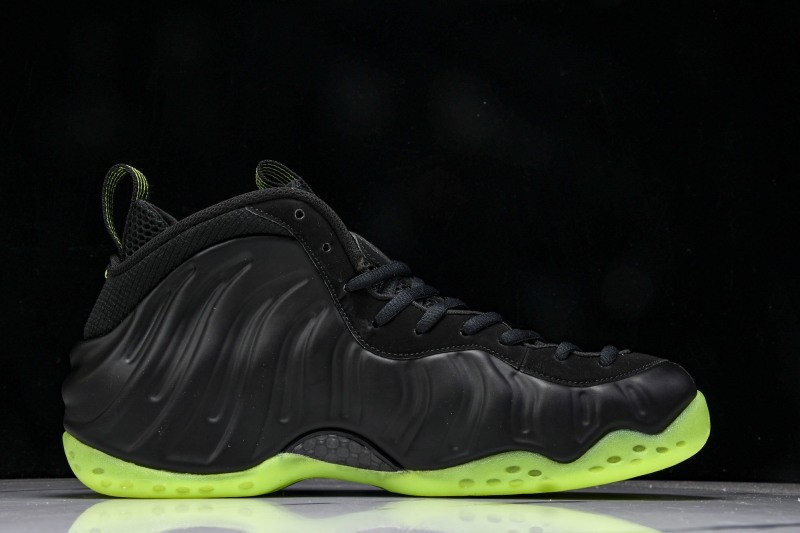 Nike Air Foamposite One Black Volt HF2902-001