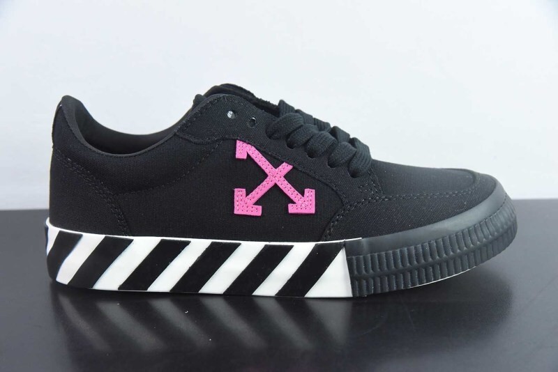 Off-White c/o Virgil Abloh Vulc SNEAKERS