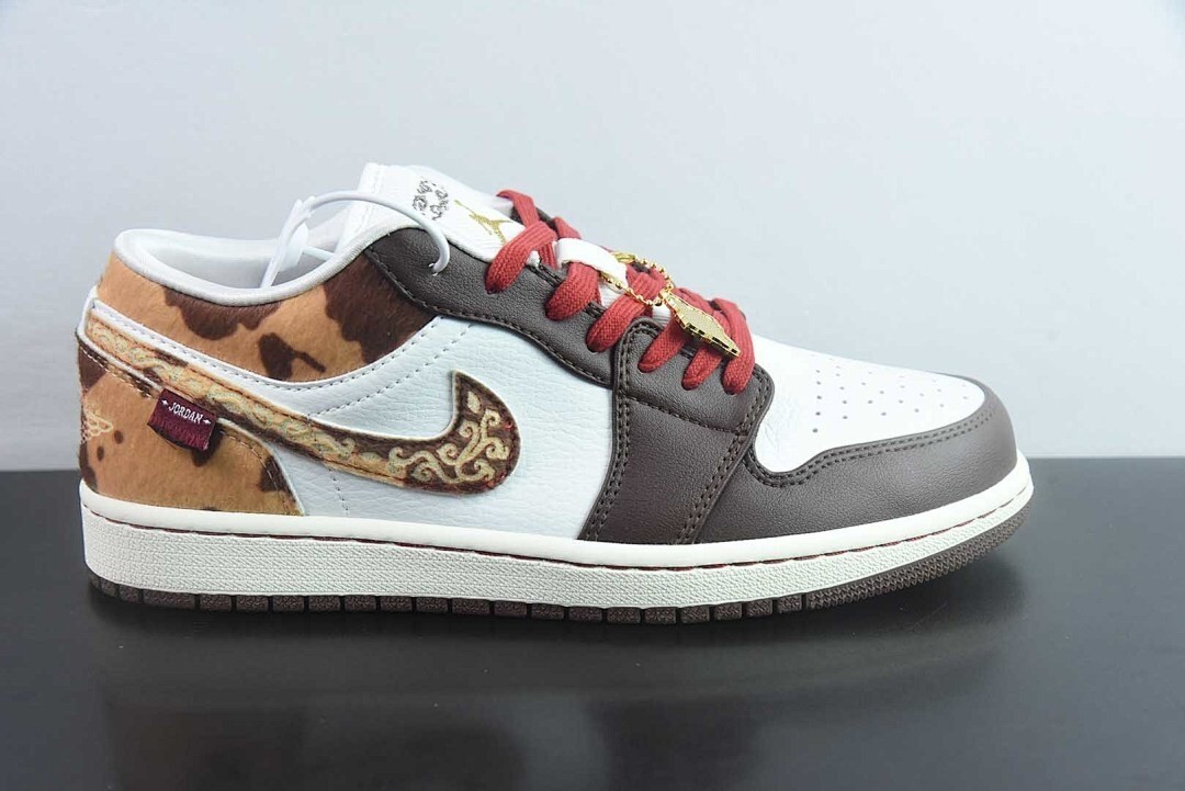 Air Jordan 1 Low SE 'Year of the Horse' IQ5321-121