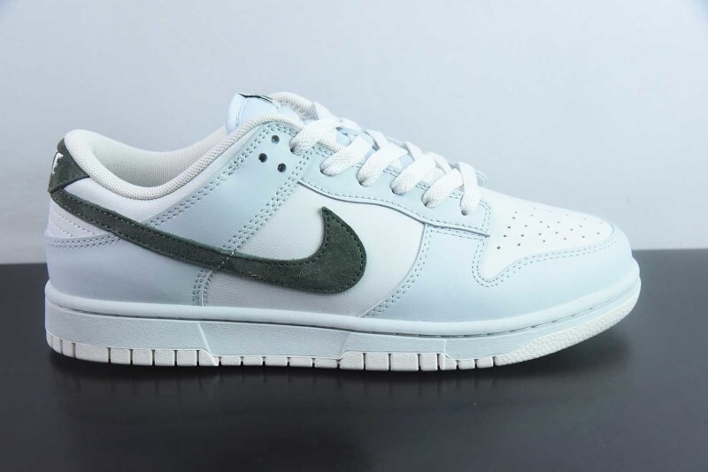 Nike Dunk Low Light Silver Juniper Green IM3371-030