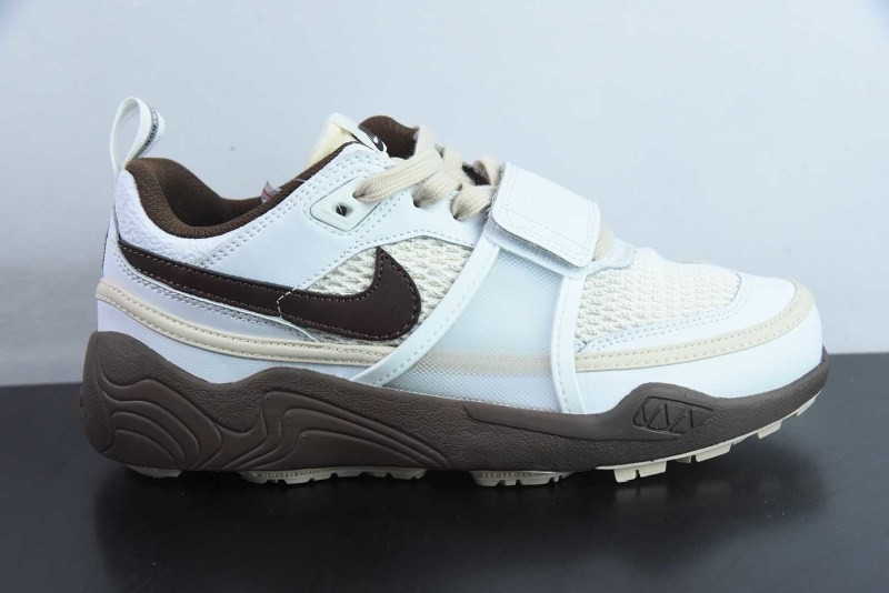 Travis Scott x Nike Zoom Field Jaxx “Light Chocolate” HQ3073-100