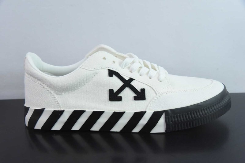 Off-White c/o Virgil Abloh Vulc SNEAKERS