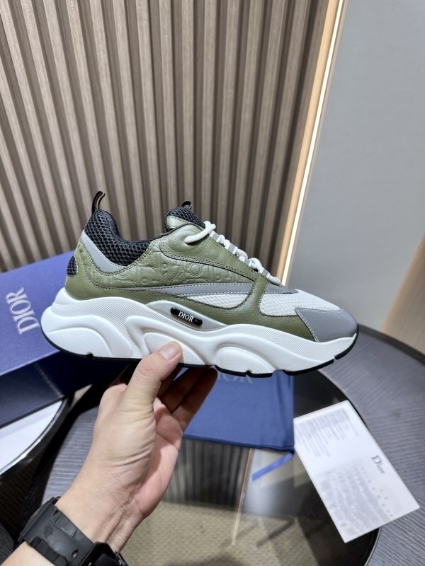 DIOR B22 Sneakers