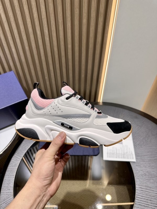 DIOR B22 Sneakers