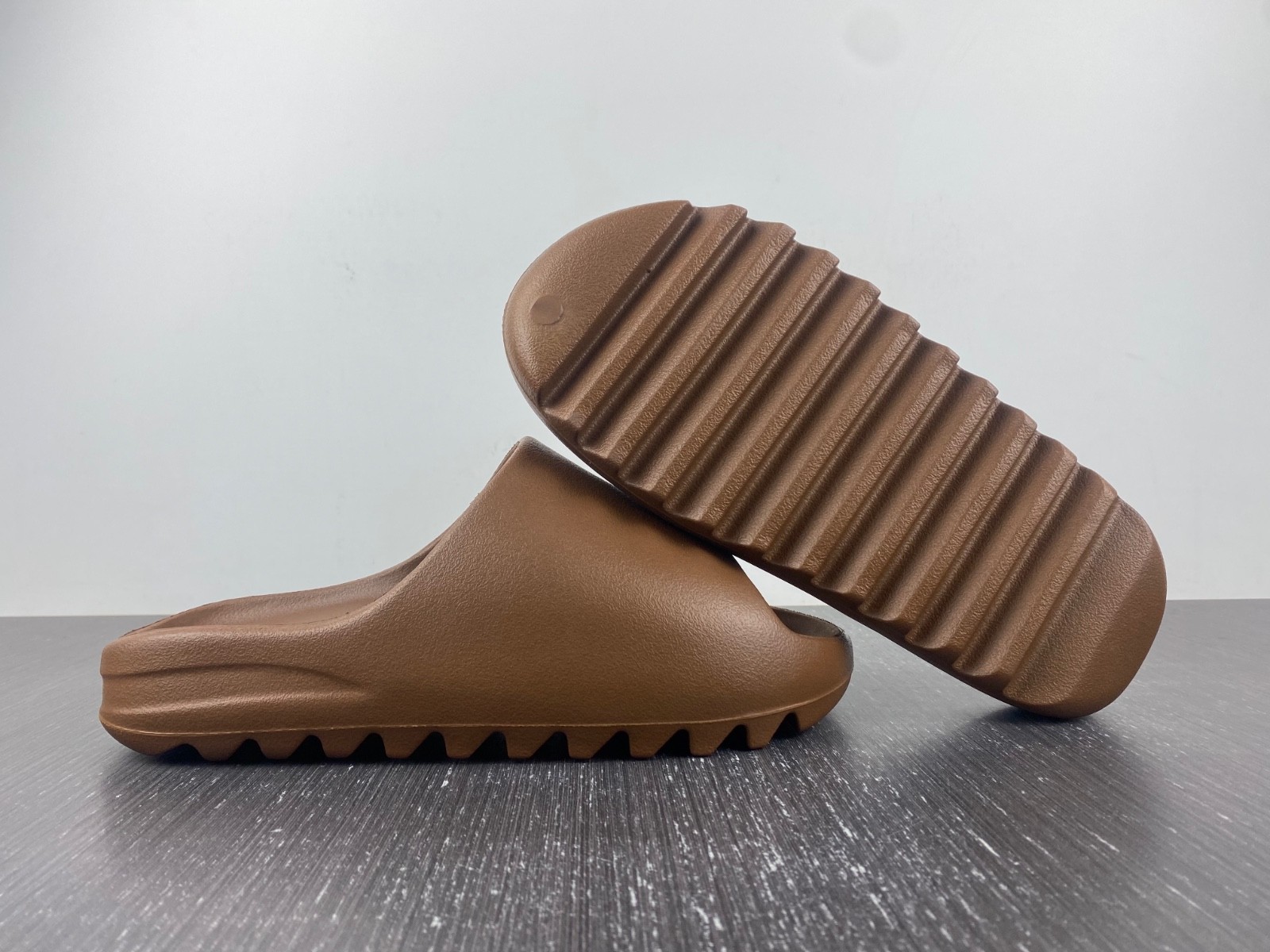 adidas YEEZY SLIDES 'FLAX' FZ5896