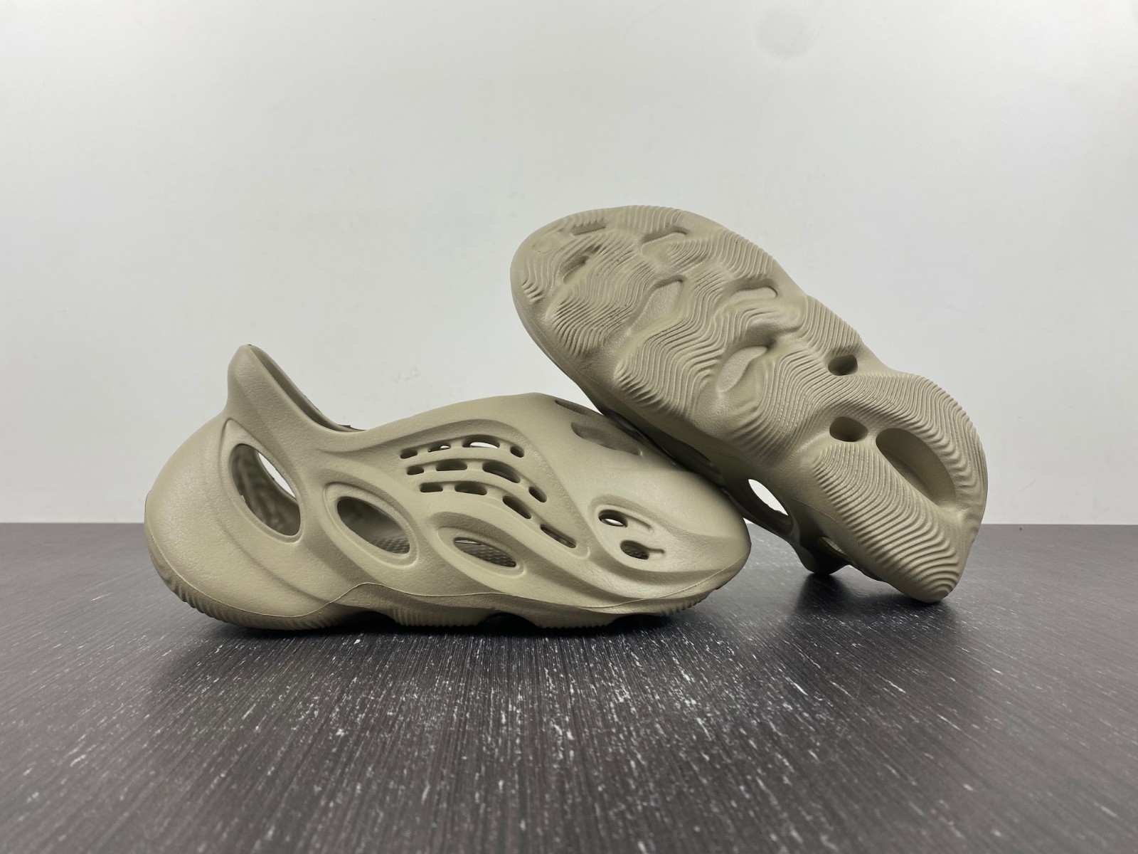 Adidas Yeezy Foam Runner Stone Salt GV6840