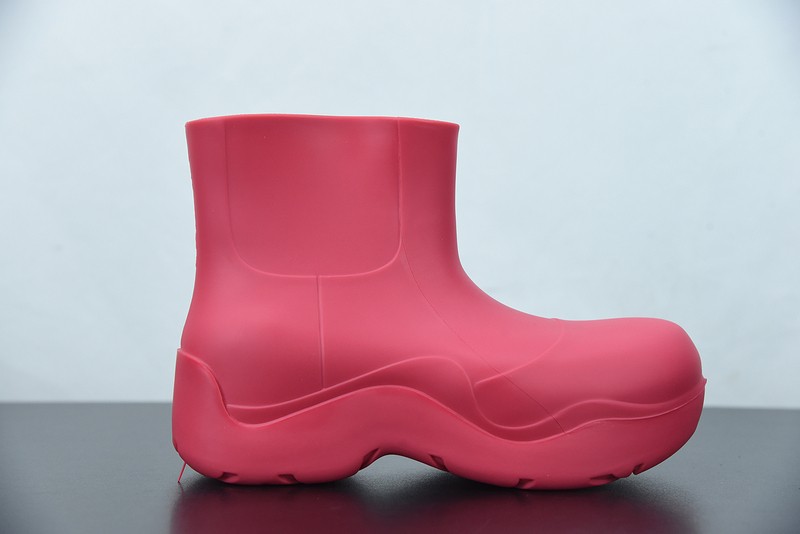 BOTTEGA VENETA SNEAKER