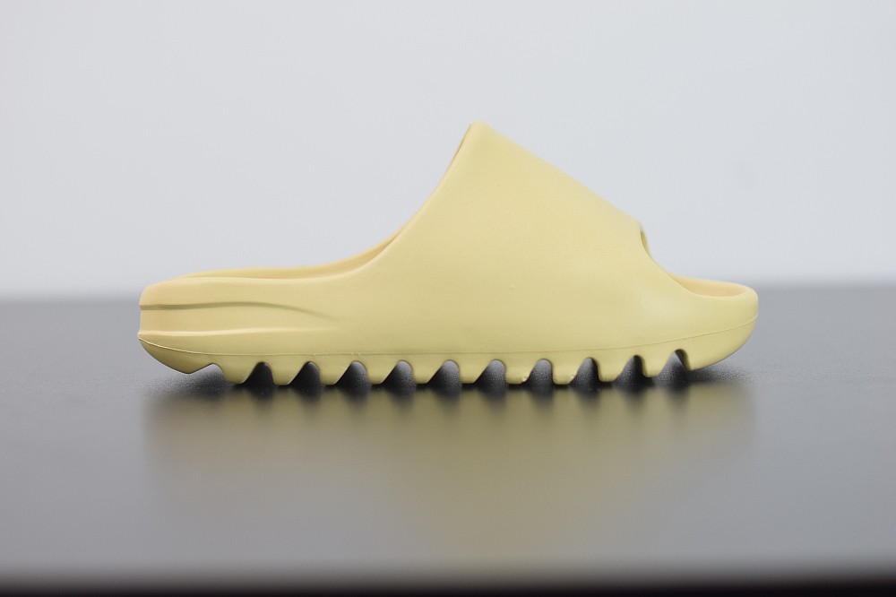 ADIDAS YEEZY SLIDE DESERT SAND  FW6344