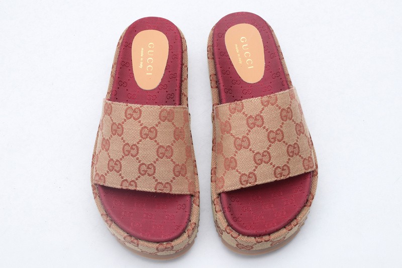 GUCCI SANDALS