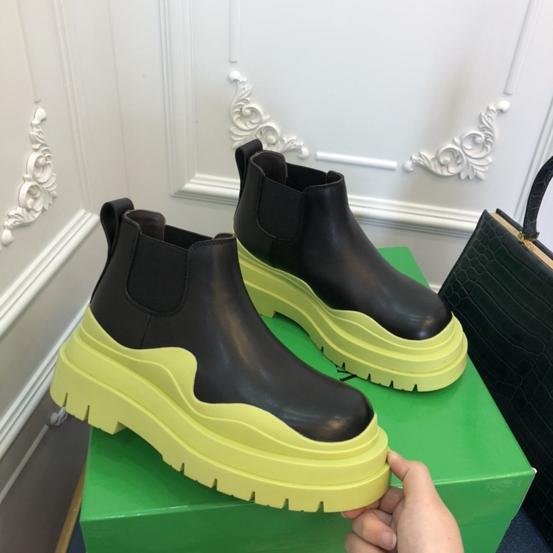 BOTTEGA VENETA SNEAKER