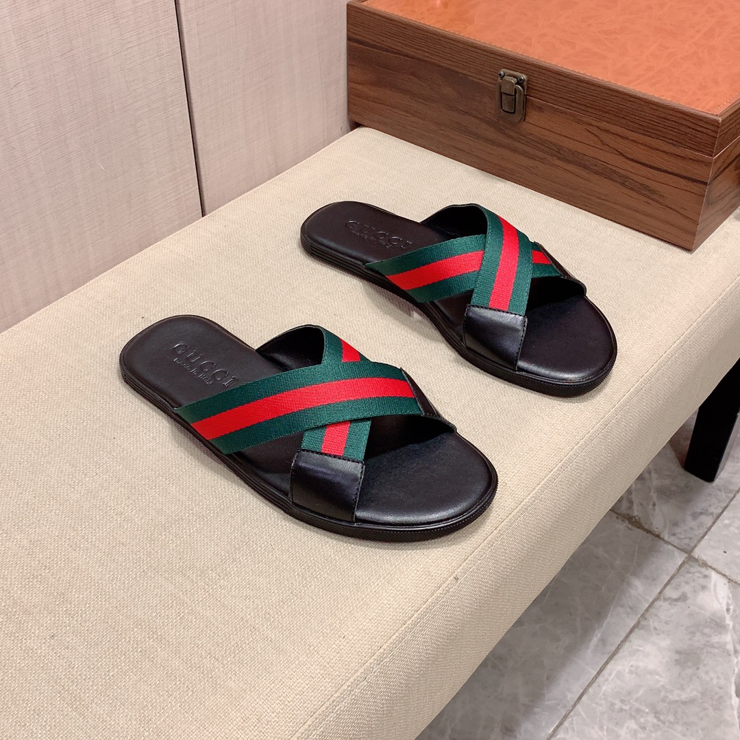 GUCCI SANDALS
