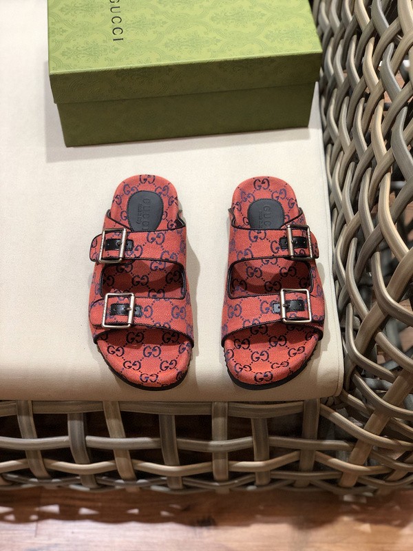 GUCCI SANDALS