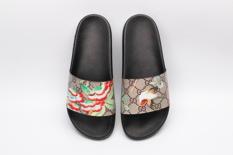 GUCCI SANDALS