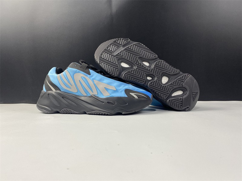 ADIDAS BOOST YEEZY 700 MNVN “BRIGHT CYAN” GZ3079