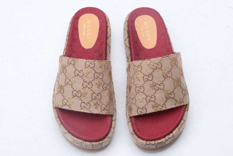 GUCCI SANDALS