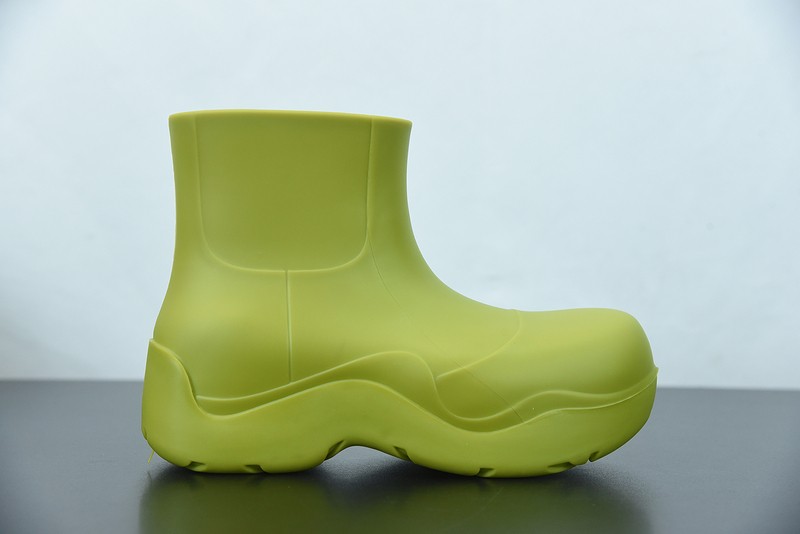 BOTTEGA VENETA SNEAKER