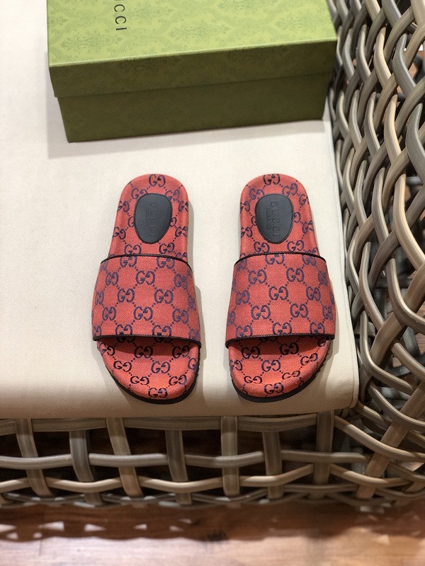 GUCCI SANDALS