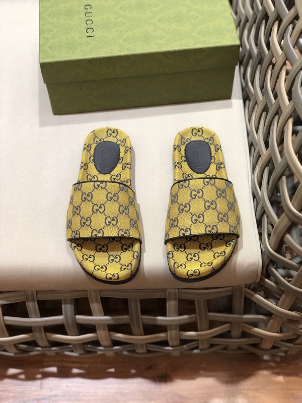 GUCCI SANDALS