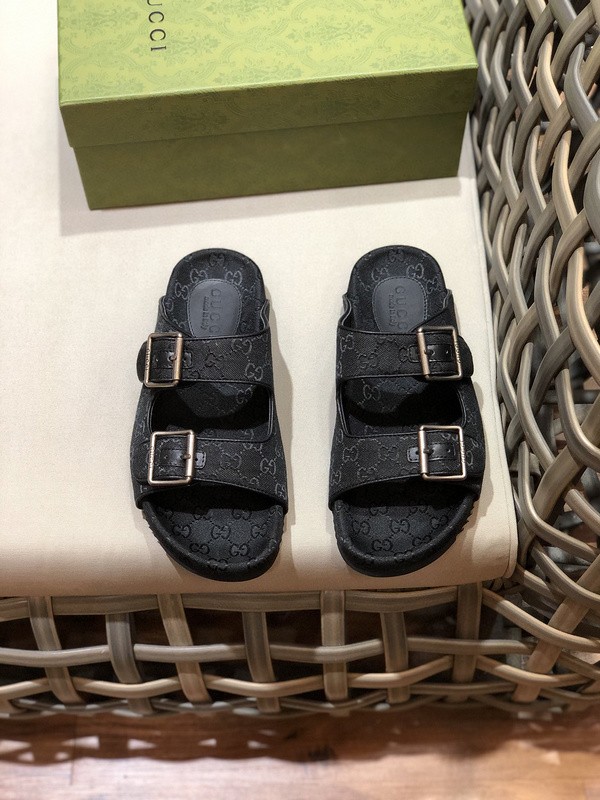 GUCCI SANDALS