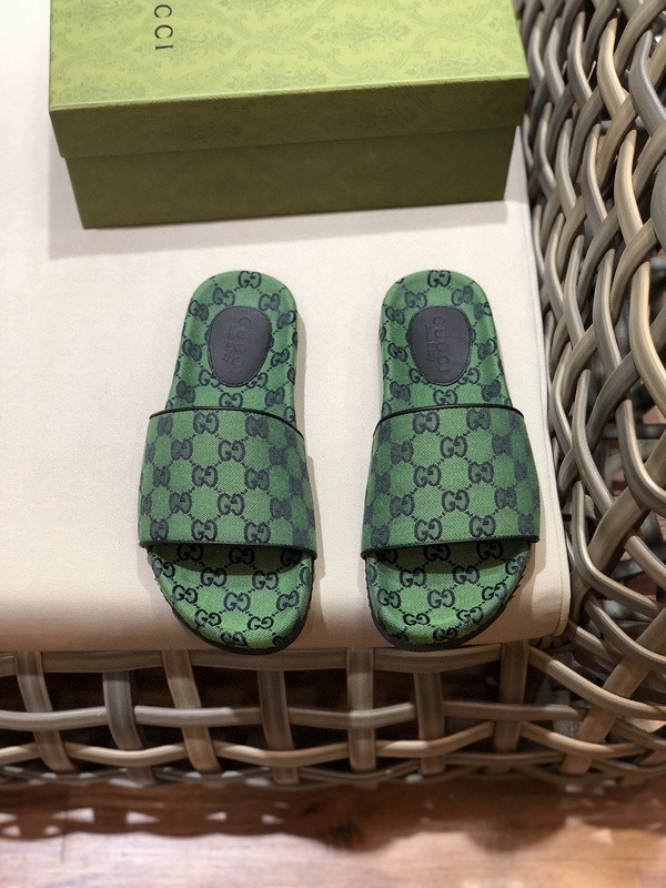 GUCCI SANDALS
