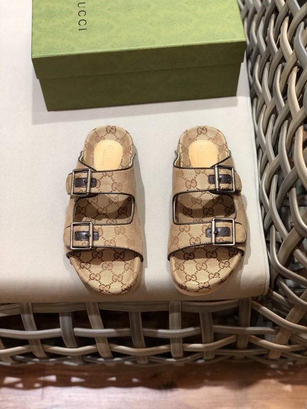 GUCCI SANDALS