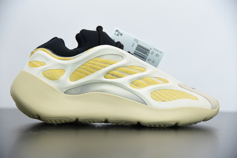 ADIDAS YEEZY 700 V3 'SAFFLOWER' G54853