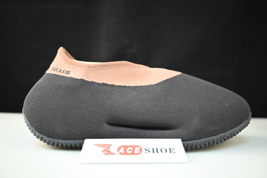 ADIDAS YEEZY KNIT RUNNER 'STONE CARBON' GY1759