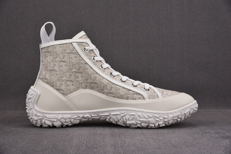 DIO* SNEAKER