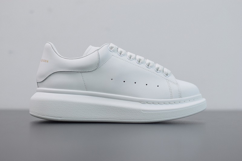AlexER  McEEN SNEAKERS
