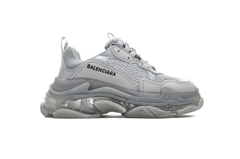 BC TRIPLE S TRAINER  541624 W09O1 1705