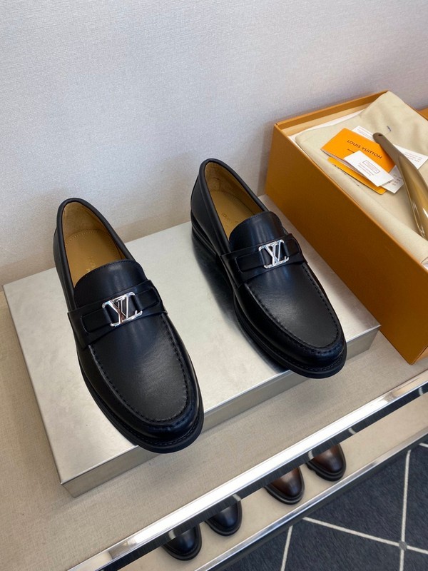 LVT shoes