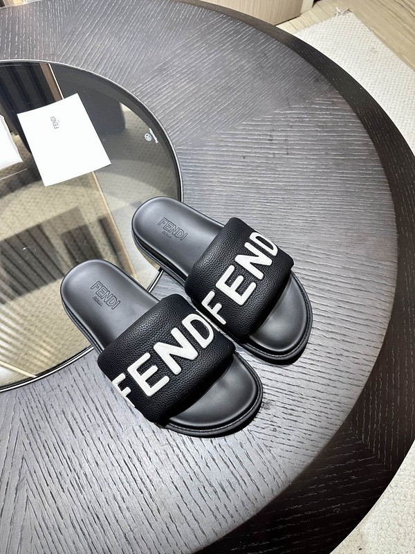 FENDI SLIDE