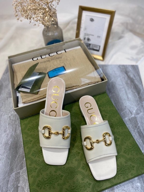 GUCCI SANDALS