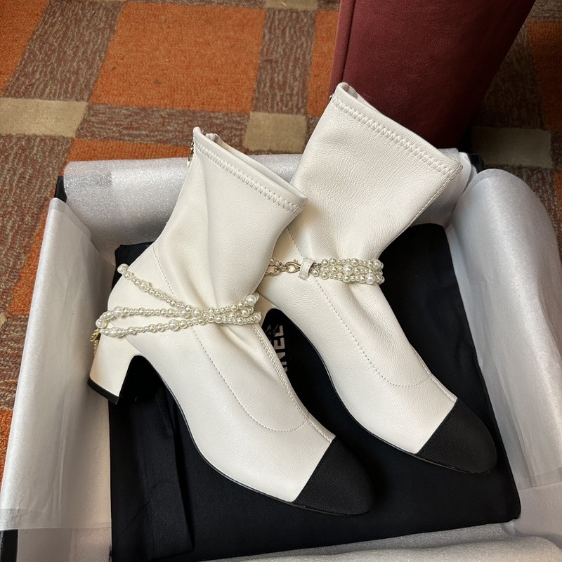 Chanel Sneaker